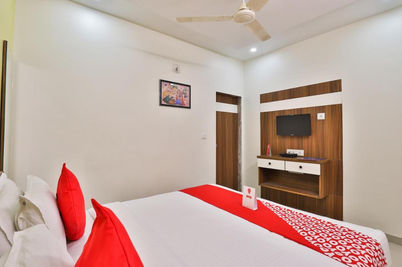 Oyo 15417 Red Rose Hotel Watuwa Екстериор снимка