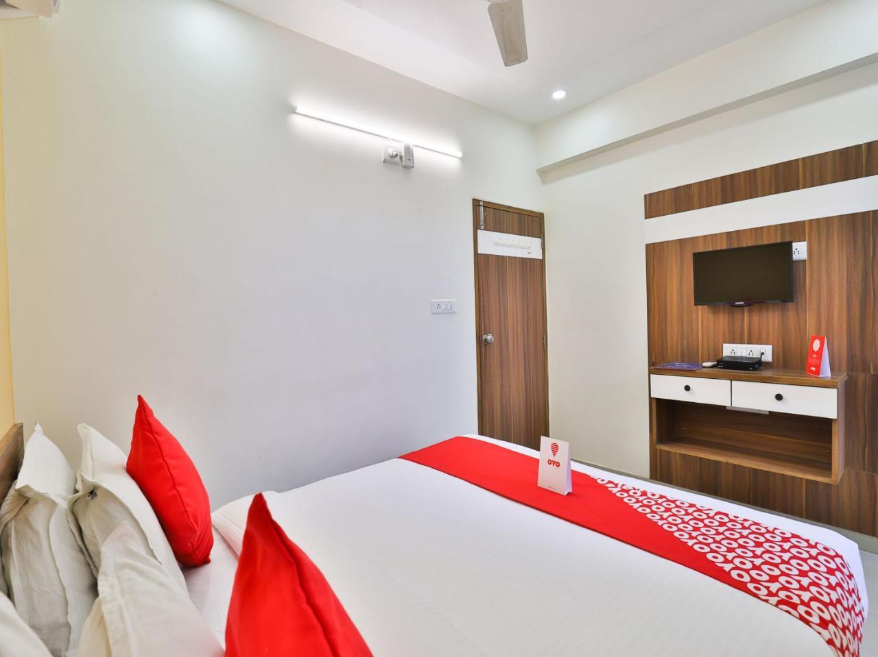 Oyo 15417 Red Rose Hotel Watuwa Екстериор снимка