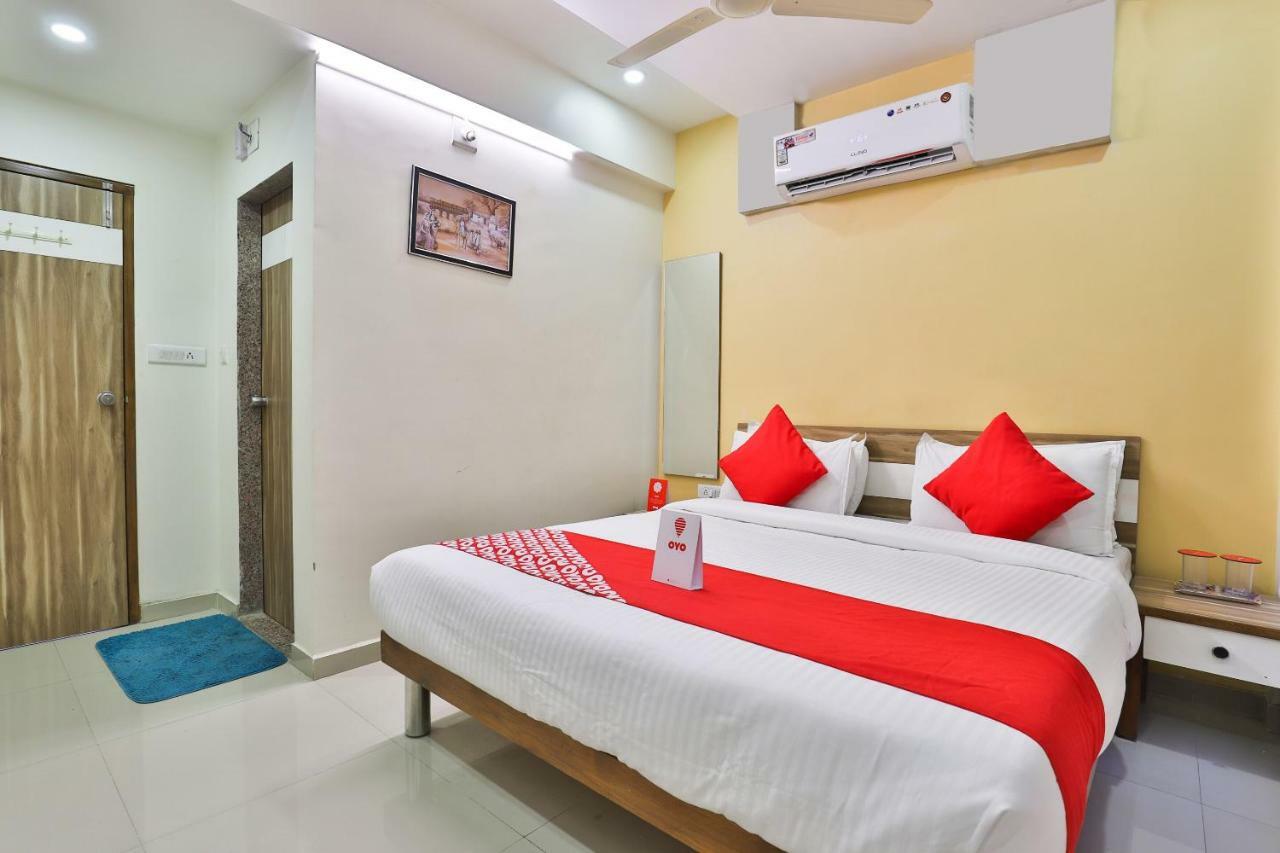 Oyo 15417 Red Rose Hotel Watuwa Екстериор снимка